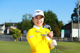 女子ゴルフプレイヤーの西郷真央選手